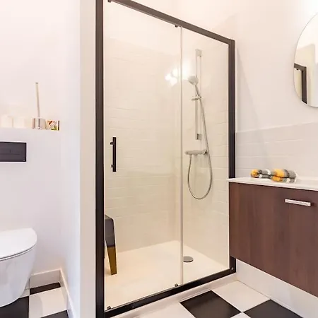 Demeure Bajou - Piscine Privee - Parc Arbore בית נופש